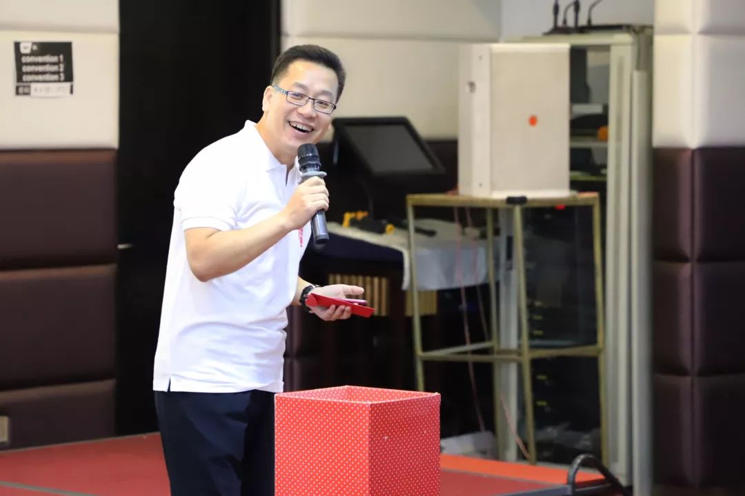 雷动欢声聚团圆，石移月满共婵娟 ——记雷石律所2019年中秋联欢会