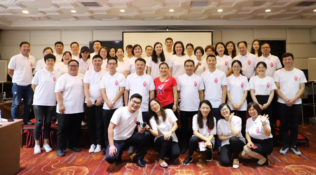 雷动欢声聚团圆，石移月满共婵娟 ——记雷石律所2019年中秋联欢会
