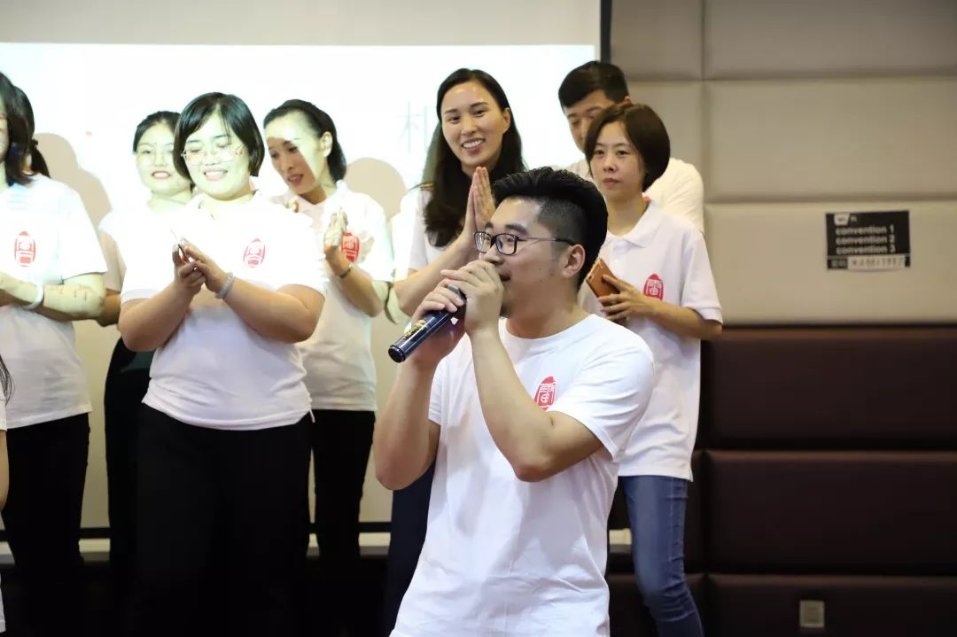 雷动欢声聚团圆，石移月满共婵娟 ——记雷石律所2019年中秋联欢会