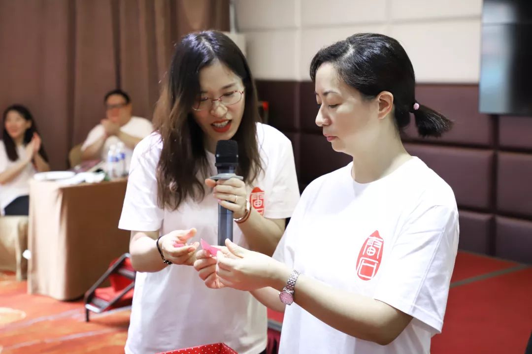 雷动欢声聚团圆，石移月满共婵娟 ——记雷石律所2019年中秋联欢会