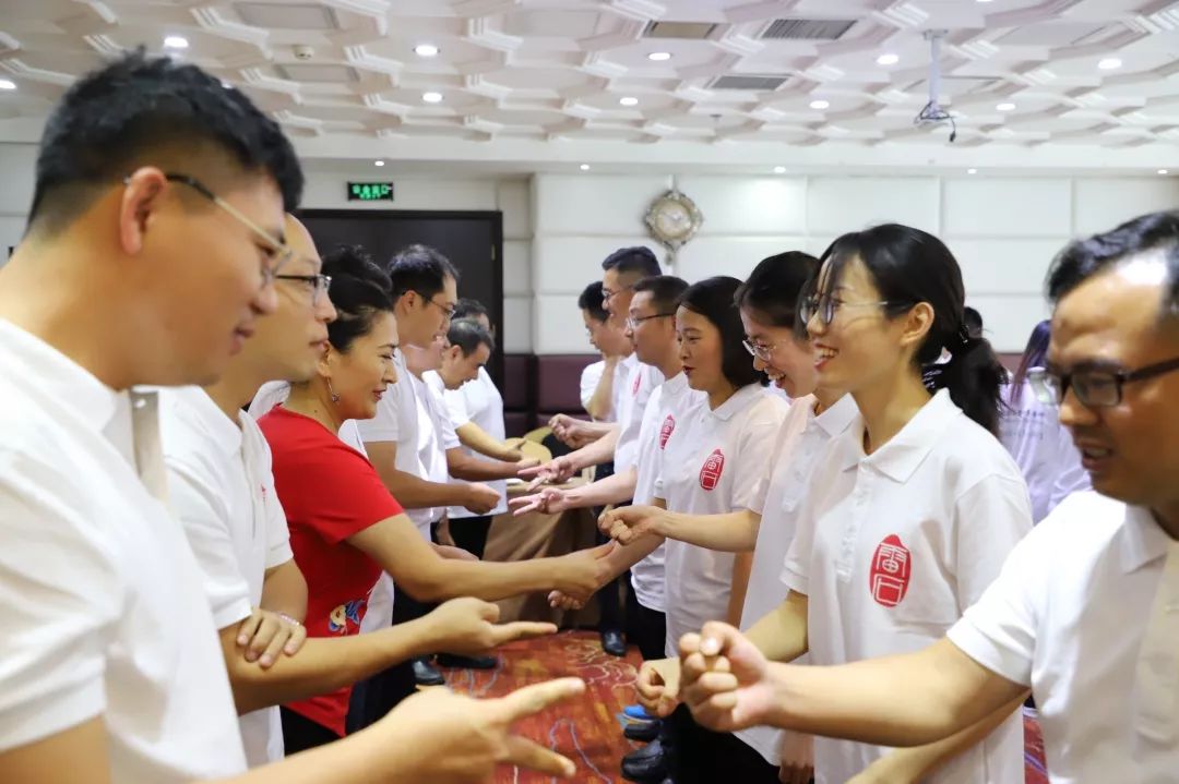 雷动欢声聚团圆，石移月满共婵娟 ——记雷石律所2019年中秋联欢会