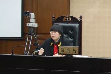 律师说|王丽丽：从审判员到律师，坚守热爱，不忘初心