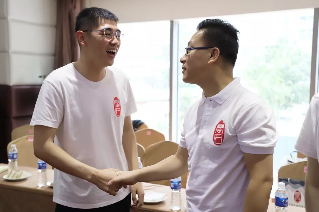 雷动欢声聚团圆，石移月满共婵娟 ——记雷石律所2019年中秋联欢会