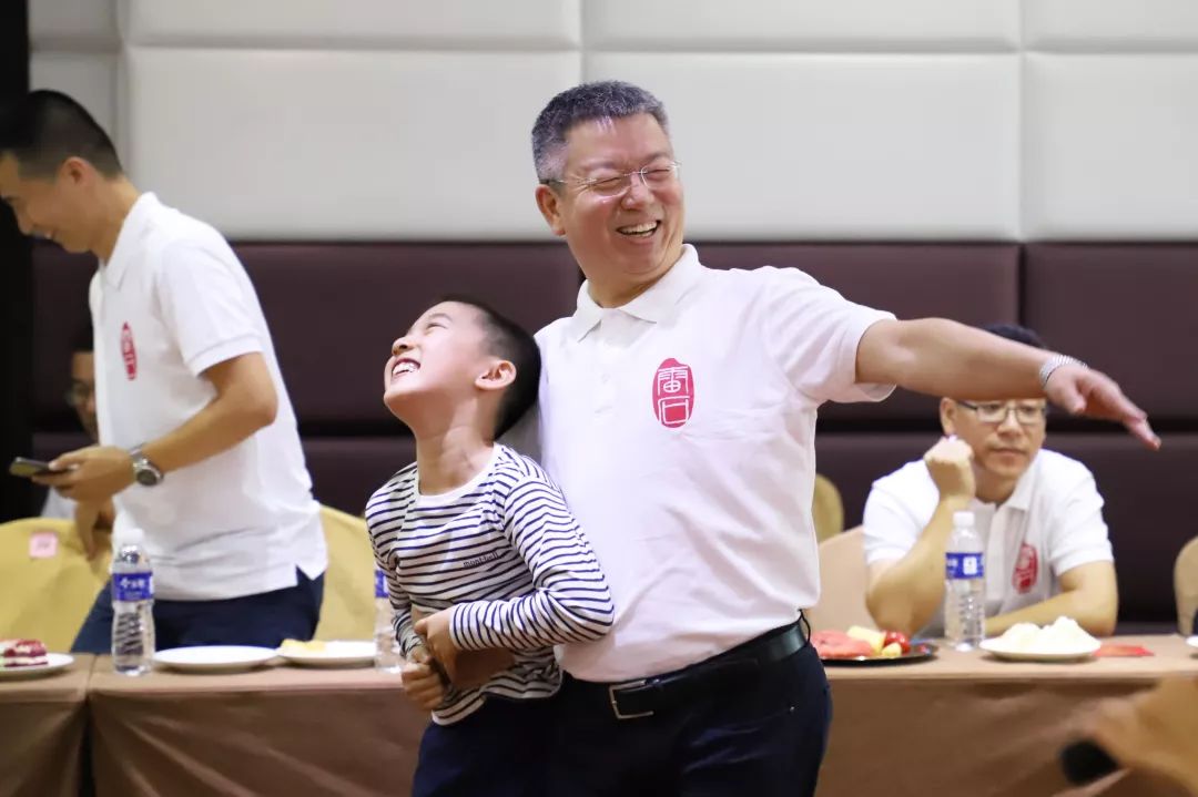 雷动欢声聚团圆，石移月满共婵娟 ——记雷石律所2019年中秋联欢会
