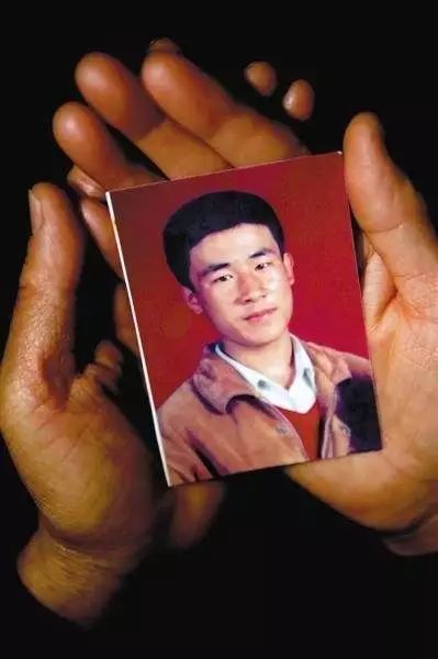 雷石普法||罪犯赵某红被执行死刑,最高法不予确认其“呼格案真凶” 雷石普法||罪犯赵某红被执行死刑,最高法不予确认其“呼格案真凶”