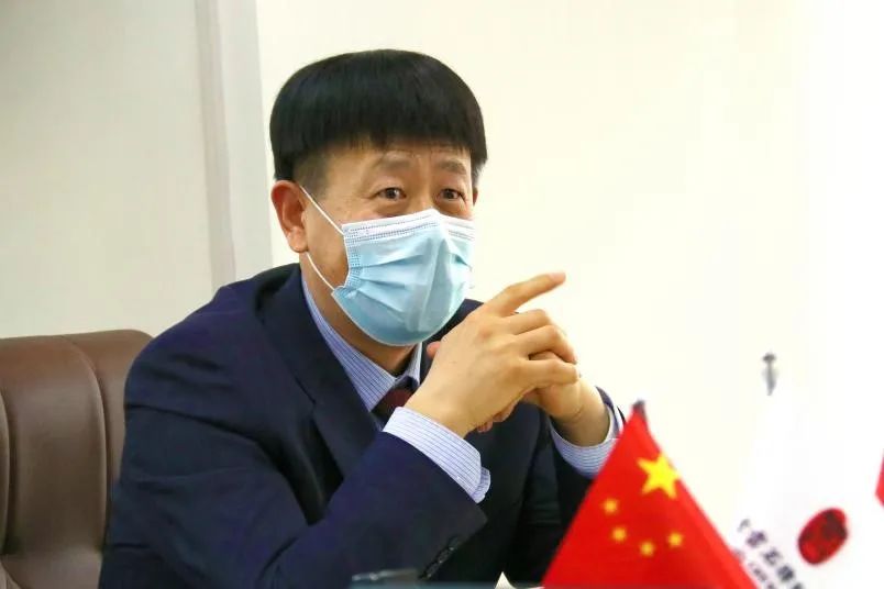 巧言善语化症结，循循善诱解纷争